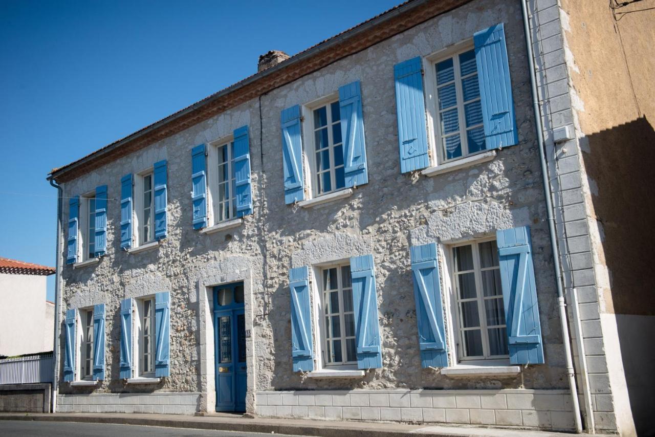 Le Petit Cochon Bed & Breakfast Valence-sur-Baise Bagian luar foto