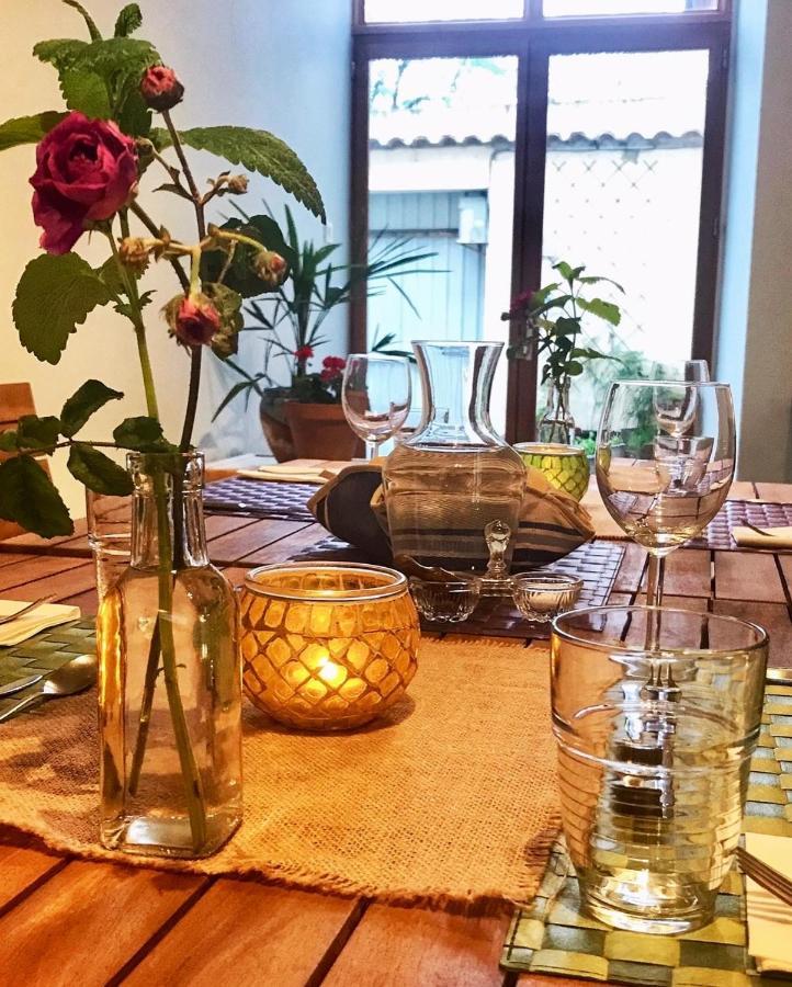 Le Petit Cochon Bed & Breakfast Valence-sur-Baise Bagian luar foto
